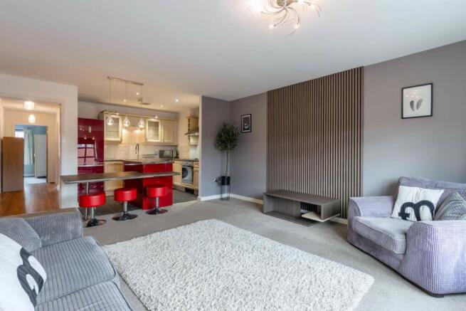 Living/dining room