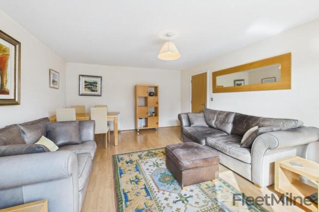 Living/dining room