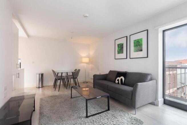 Living Room/Dining Area