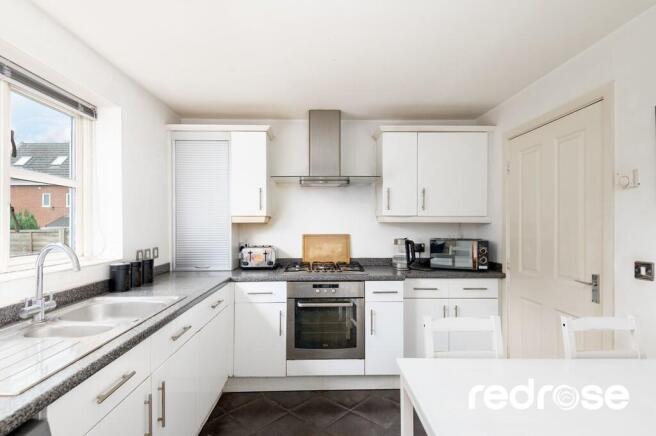 web_10 Bamber Ave...