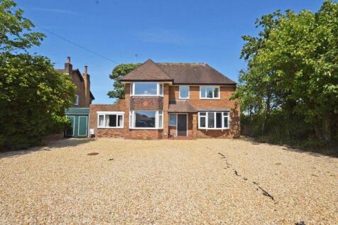 18 Mains Lane, Poulton-Le-Fylde, FY6 7LF