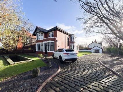 Substantial Detached Family Home - 101 Newton Drive, Blackpool, FY3 8LZ