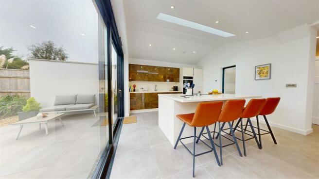 ADITIONAL KITCHEN PICTURE.jpg