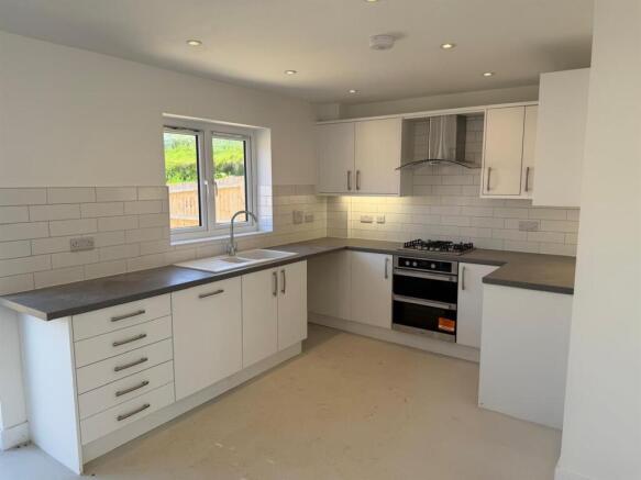 Plot 464 kitchen.JPG