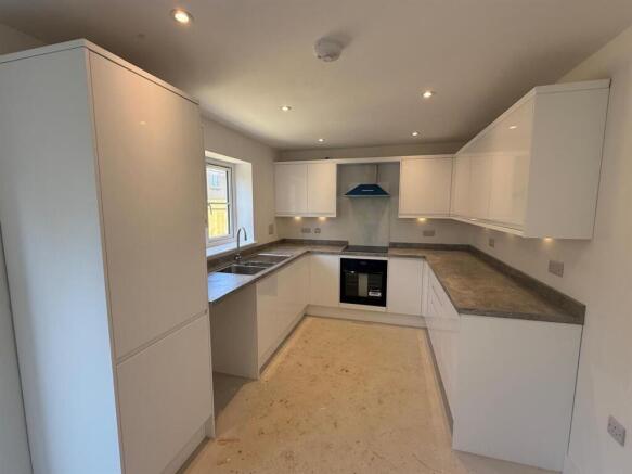 Plot 366 kitchen 2.jpeg