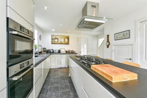 Glebe Road, Buriton, Petersfield