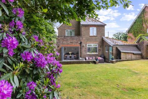 Coombe Road, Hill Brow, Liss