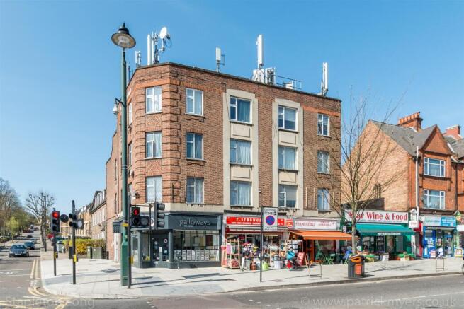 Flat 11, York House-11.jpg