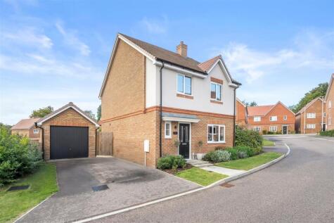 Yarrow Close, Crowborough