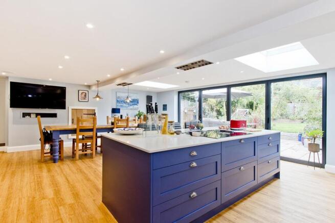 kitchen3.jpg