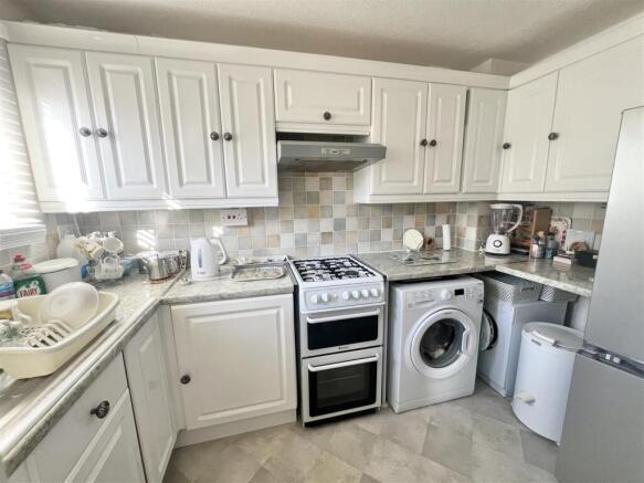 Kitchen: