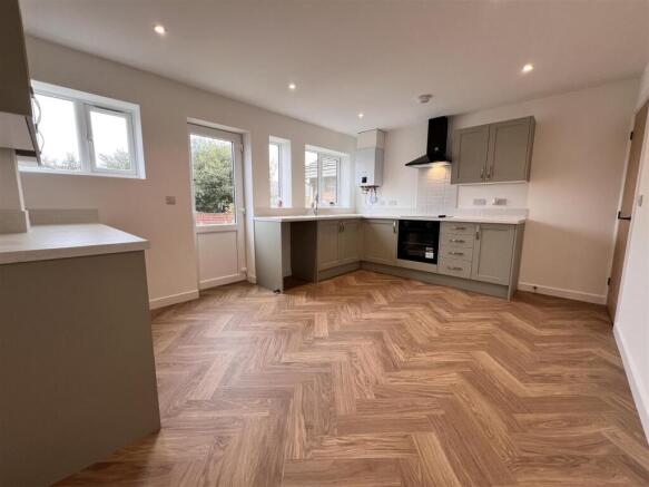 Kitchen/Dining Room