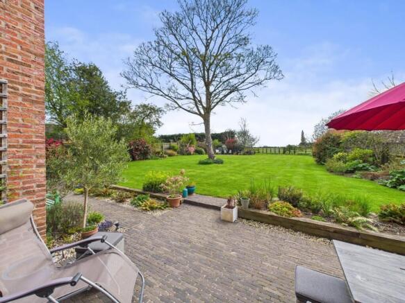 Patio & Garden