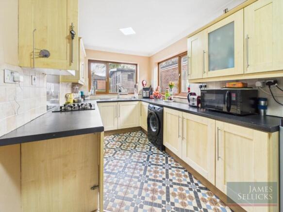 Living/Dining Kitchen