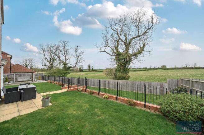 Garden & View