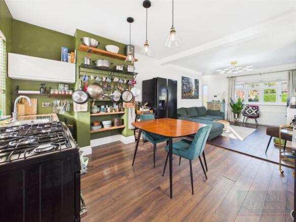 Open plan living/dining/kitchen