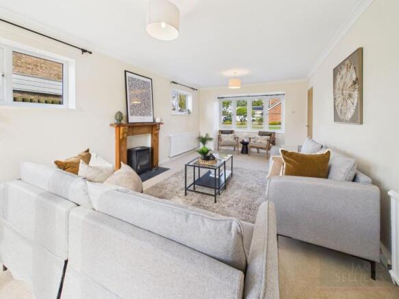 Through sitting room