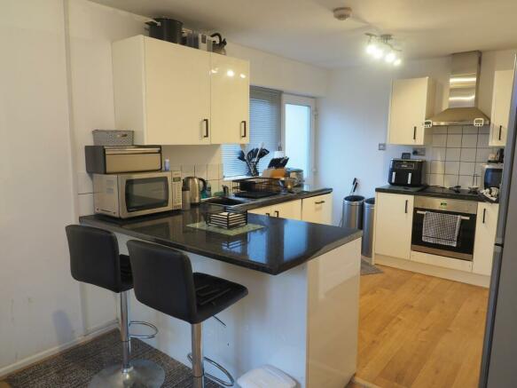 OPEN PLAN DINING KITCHEN