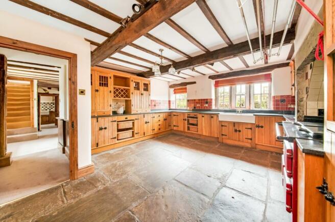 FARMHOUSE KITCHEN