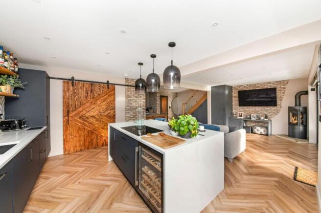 KITCHEN AREA