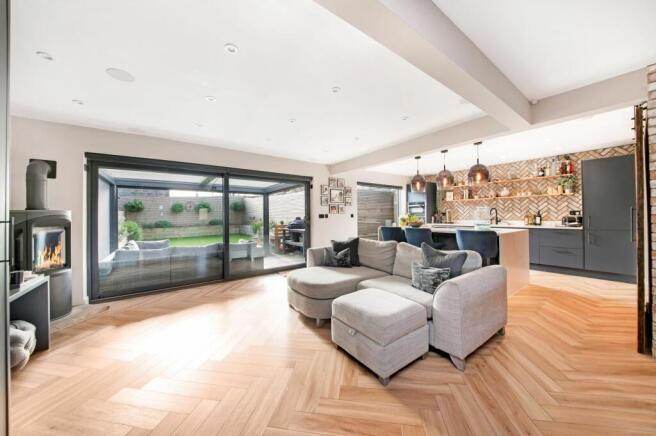 OPEN PLAN LIVING, DINING / KITCHEN