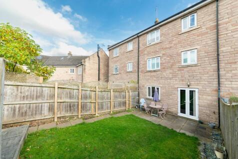 Moorbrook Mill Drive, New Mill, HD9