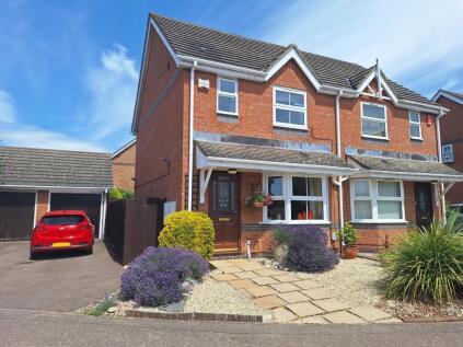 Empire Close, Biggleswade, SG18