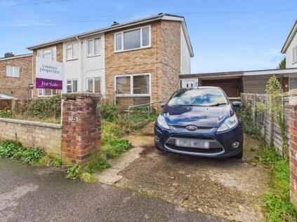 Spring Close, Biggleswade, SG18