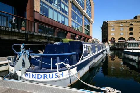 St Katharine Docks, Wapping, E1W