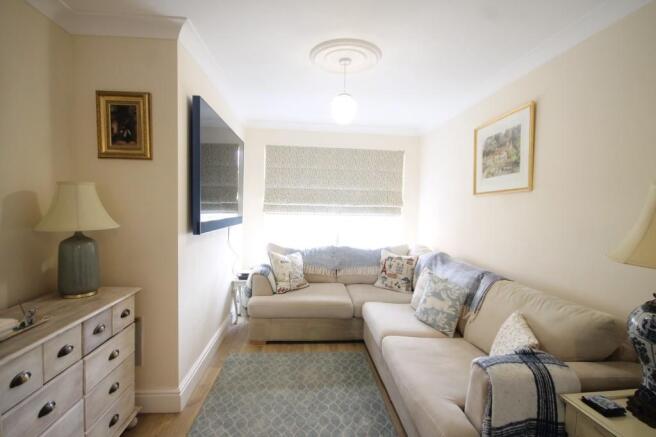 .livingroom.JPG