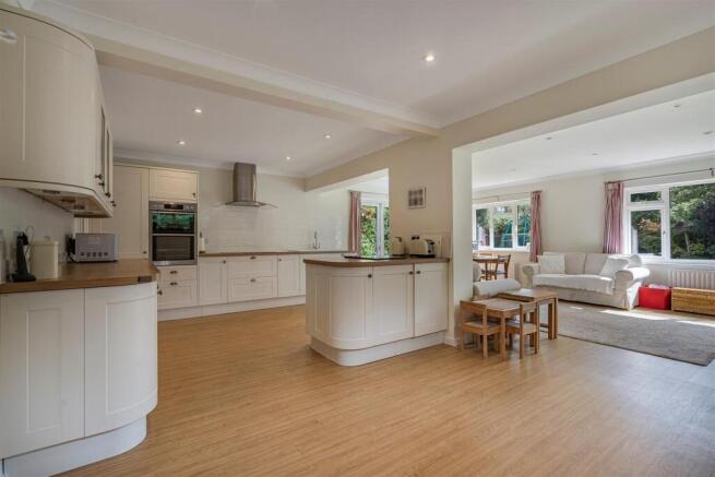 .kitchen.JPG