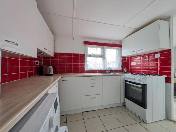 Kitchen 1.jpg