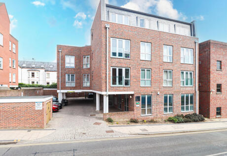 Victoria Street, St Albans, AL1