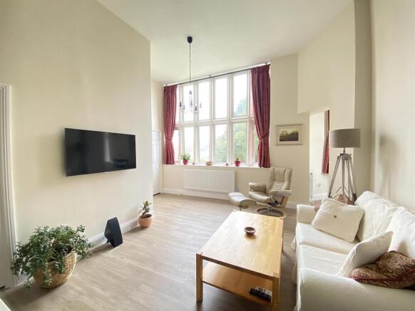 Living Room & Kitchen Area: