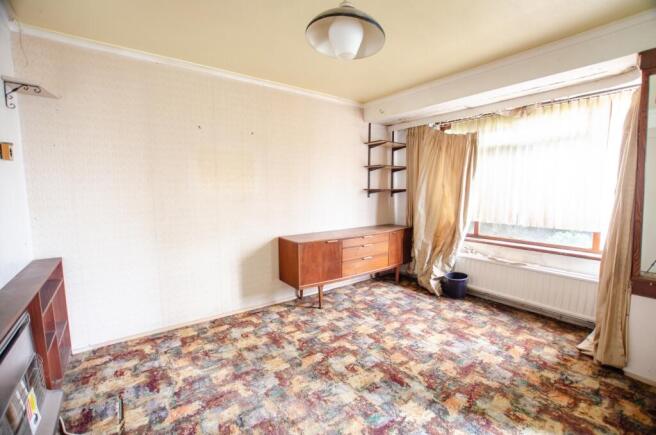 69 Queens Crescent - TPS Bodmin 01208 74182-6