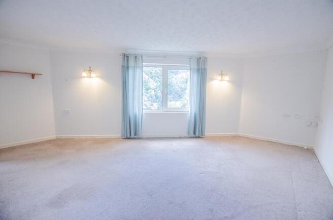 10 Burnards Court TPS Bodmin 01208 74182-4