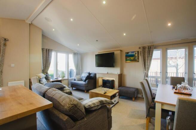 3 Vernon Villas - TPS 01208 872728-28