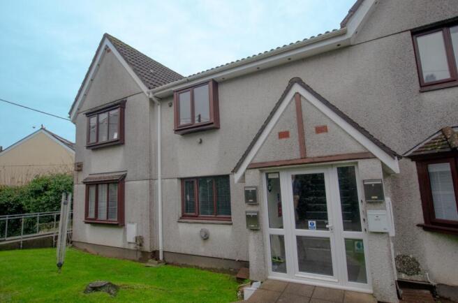 Flat 2, 2 Beaconsfield -06