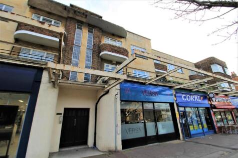 Upminster - 2 bedroom flat for sale