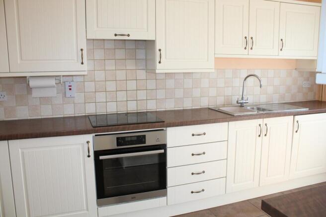 Fitted Kitchen Picture 2