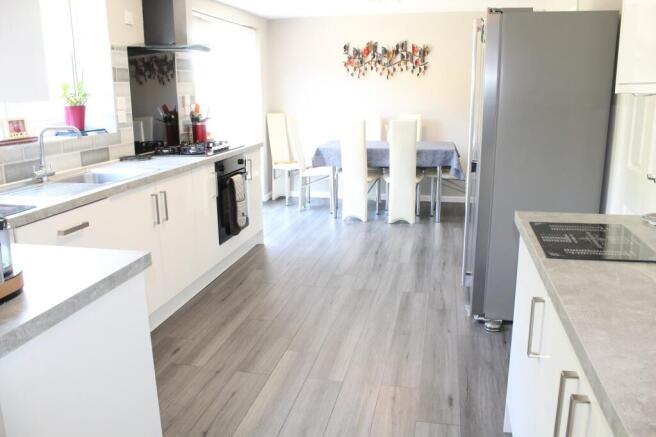 Fitted Kitchen Picture 2