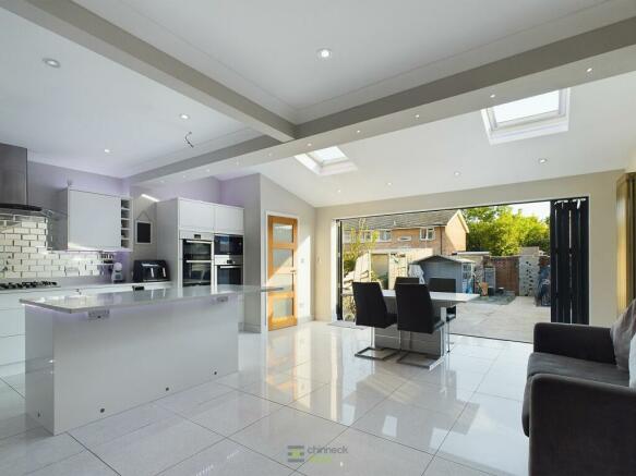 Kitchen Dining Area