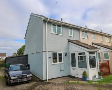 Douglas Close, Roche, St Austell, PL26