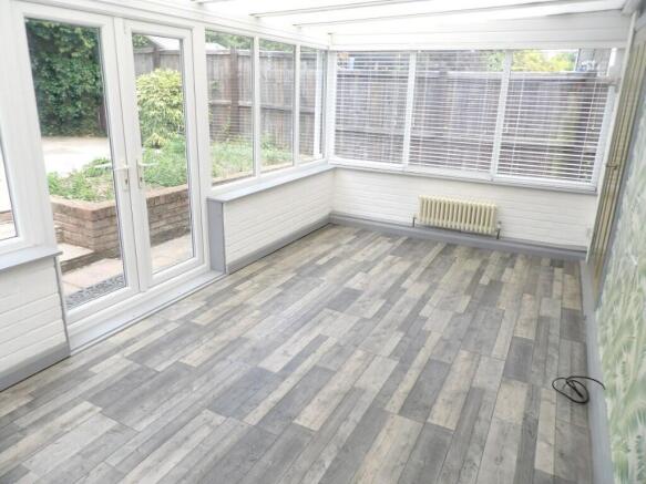 LIVING/CONSERVATORY
