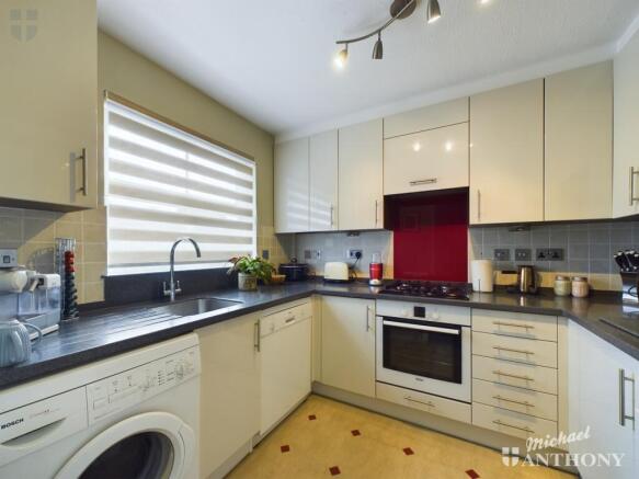 CAM03218G0-PR0358-STILL007