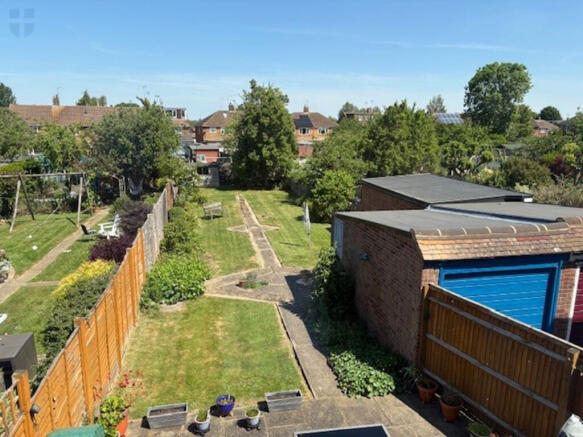 garden 35 como road