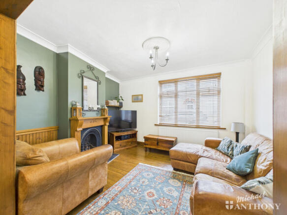 CAM03218G0-PR0607-STILL002