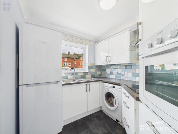 CAM03218G0-PR0679-STILL002