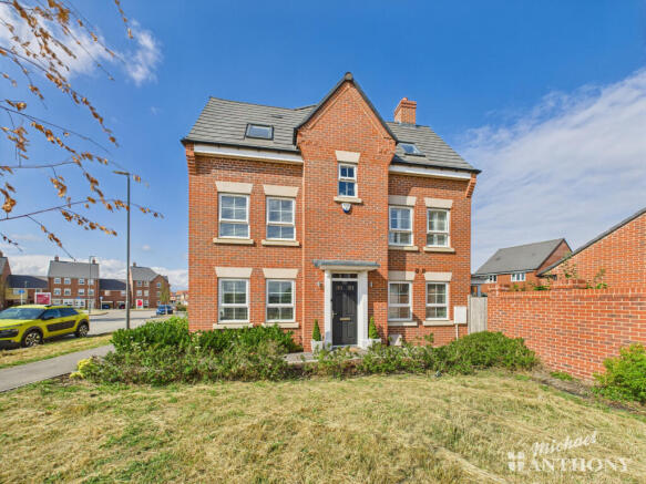 CAM03852G0-PR0374-STILL002