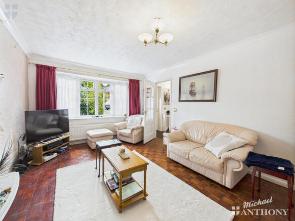 CAM03852G0-PR0377-STILL025